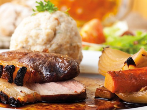 Krustenbraten Kndel Gemse