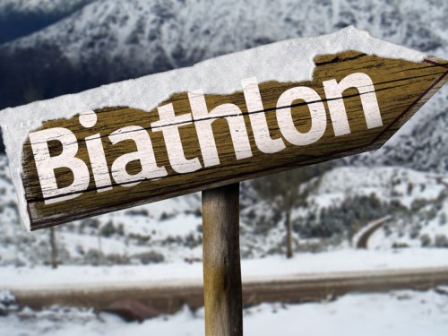 Schild zum Biathlon